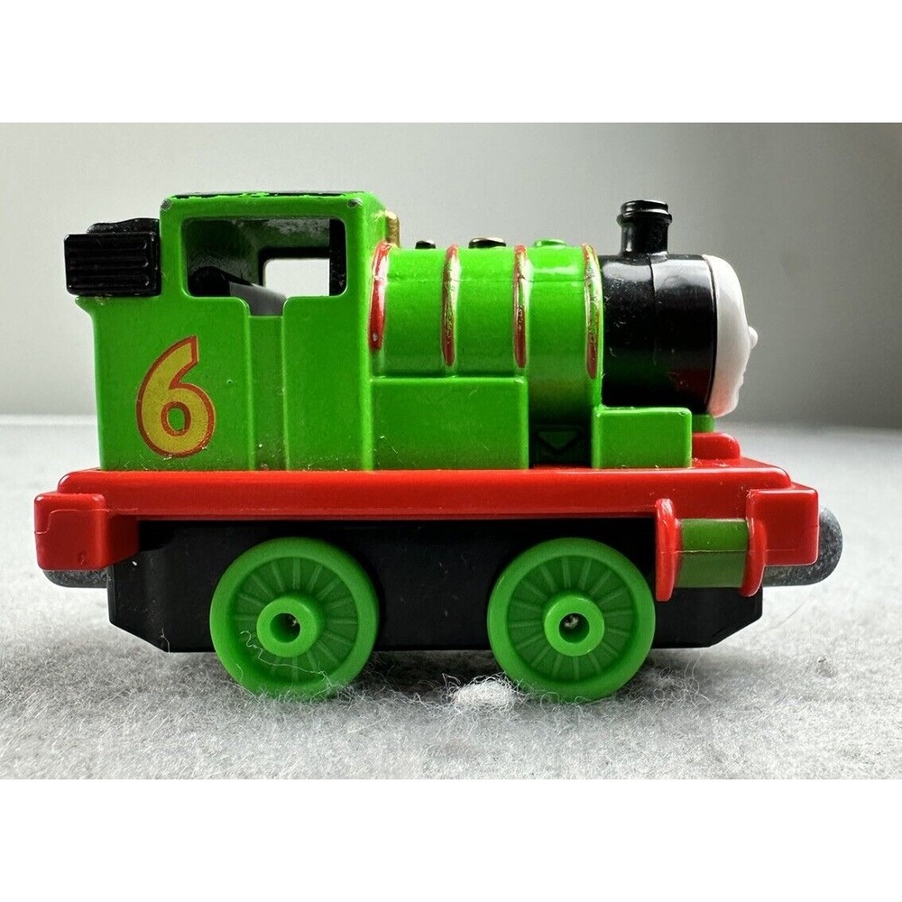 Thomas the Tank Engine and friends 2012 diecast Percy - Picture 3 of 7